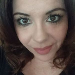 Meet your Posher, Pauline